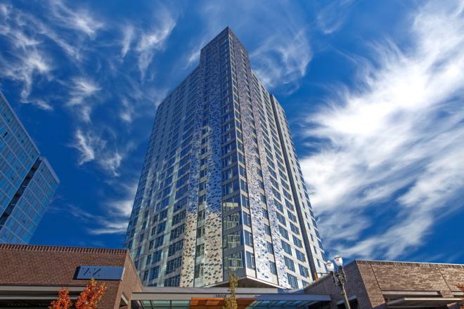优尼科在俄勒冈州波特兰市的26层开发项目NV. 一座外观独特的现代塔楼.